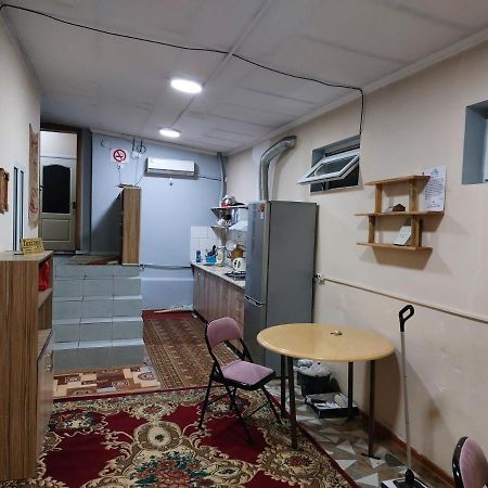 Konok Center Osh Hotel Exterior photo