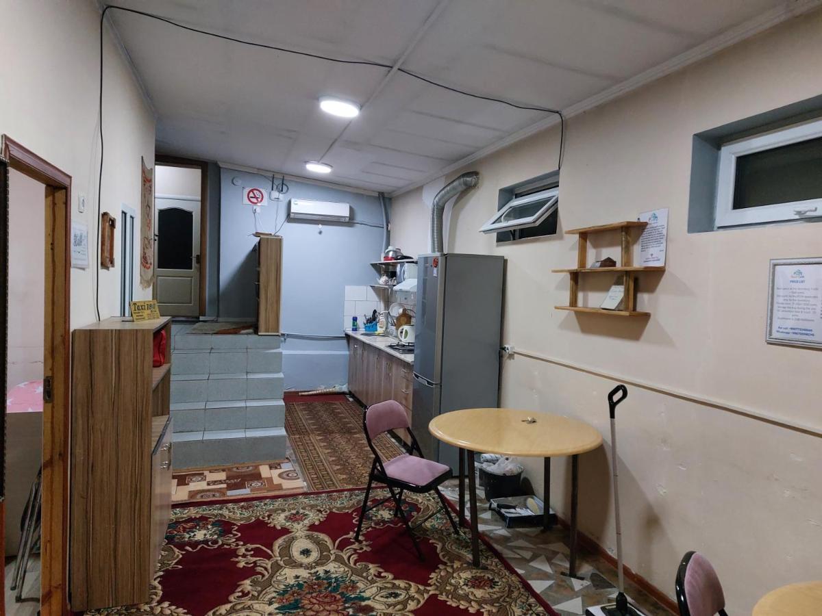 Konok Center Osh Hotel Exterior photo